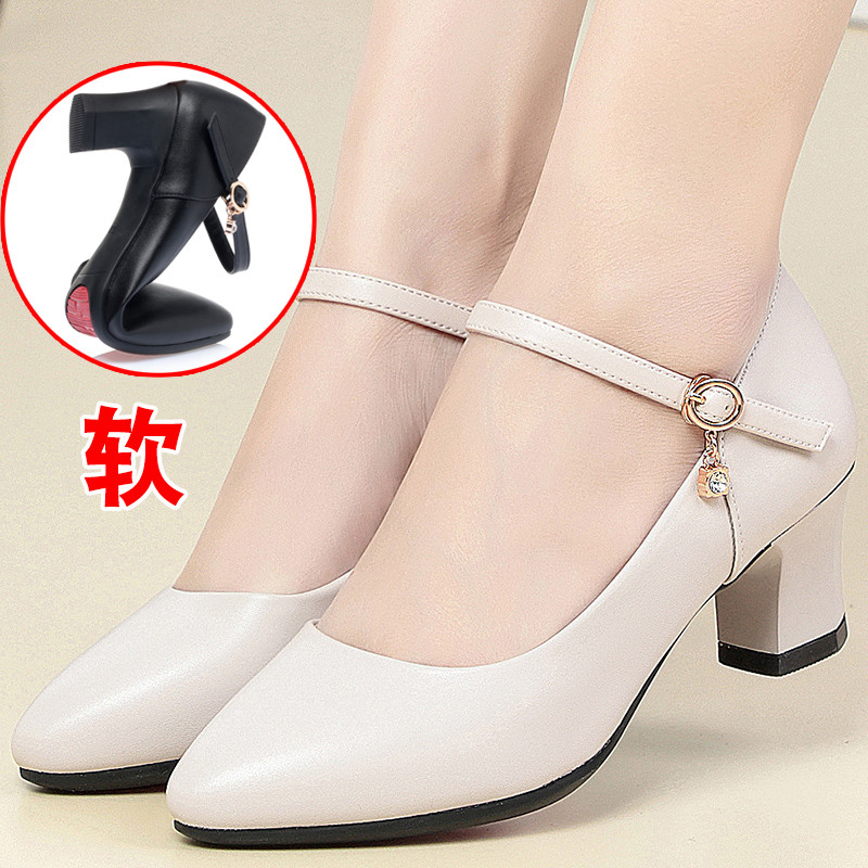 Primavera mãe sapatos de couro genuíno sola macia confortável sapatos femininos de meia-idade sapatos de couro feminino