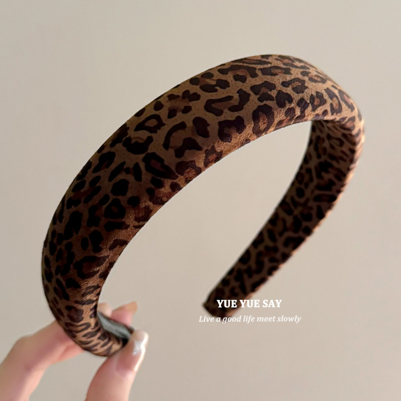 Japonês diz pequeno Wildcat Retro high-End leopardo impressão veludo bandana engrossado esponja alta crânio bandana aces