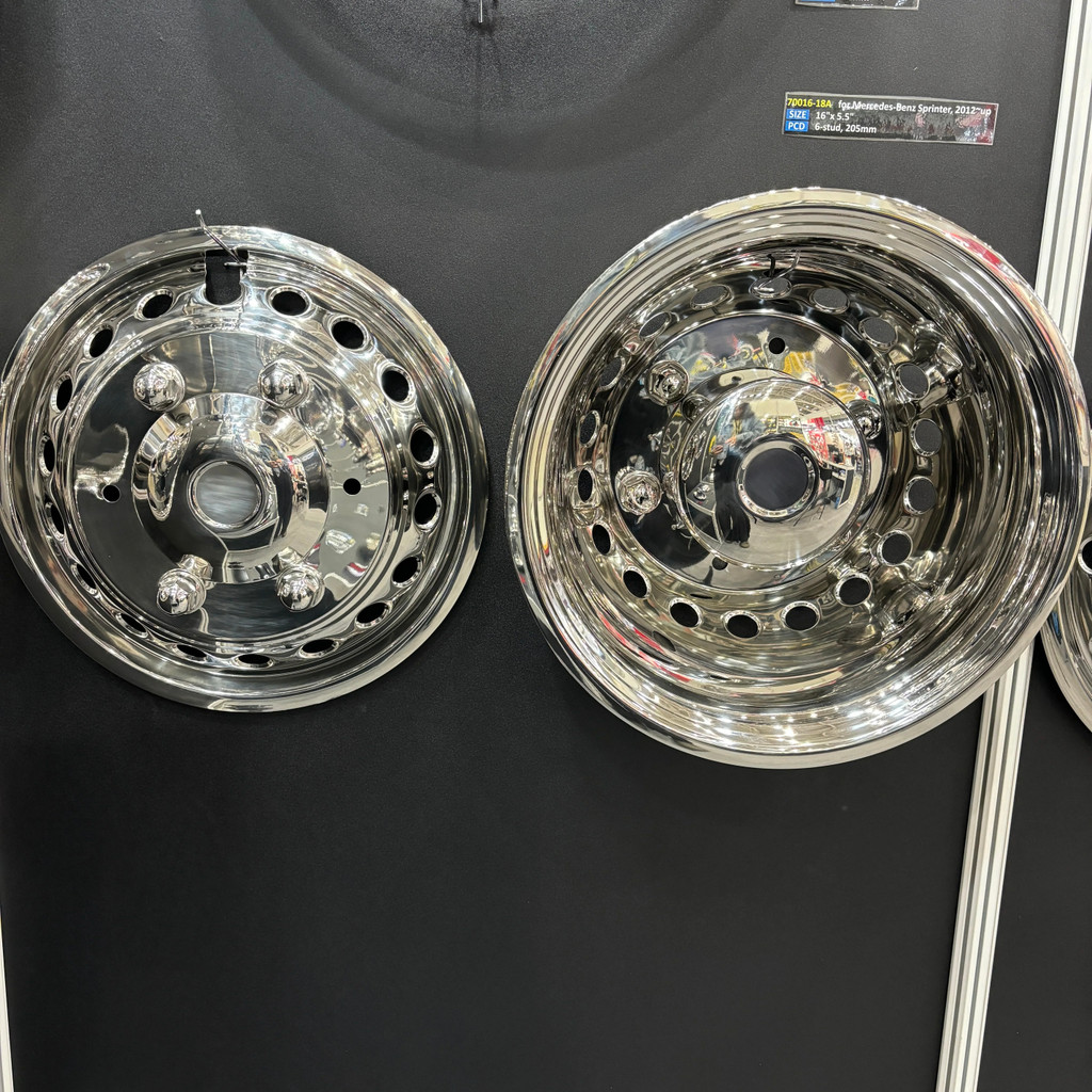 Capas De Roda De Caminhão De Aço Inoxidável 16x5.5 Da Marca Dos Eua Para Mercedes Benz Sprinter 3500 DRW (Versão Traseir