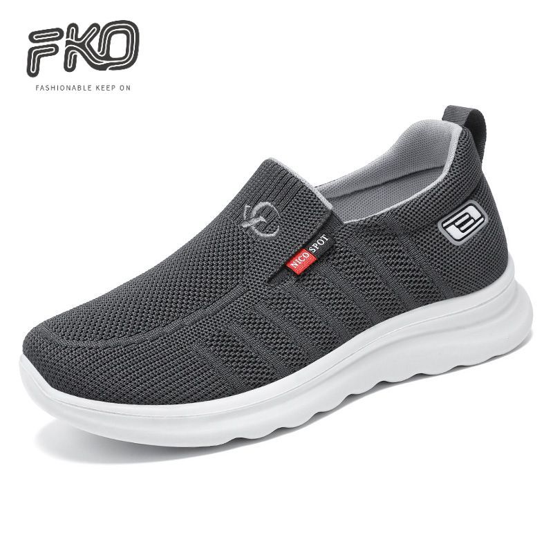 Sapatos masculinos sapatos casuais primavera novo estilo sapatos masculinos deslizamento-On pai sapatos leves único sapa