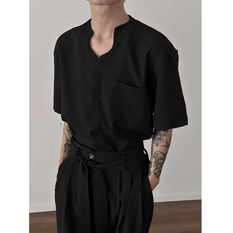 Estilo americano estilo dinheiro antigo Irregular camisa com decote em V masculino Design de verão solto sem gola botão