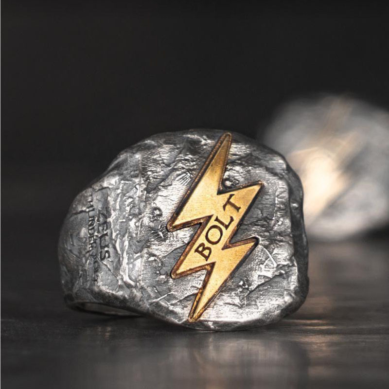 Design mais vendido: anel de imitação de prata "Luz da Ira de Zeus", acessório masculino da moda.