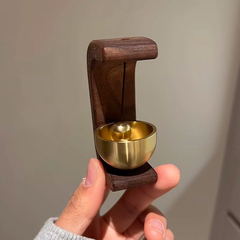 Sino pingente campainha nogueira preta dopamina magnético vento carrilhão lembrete de entrada bronze presente de inaugur