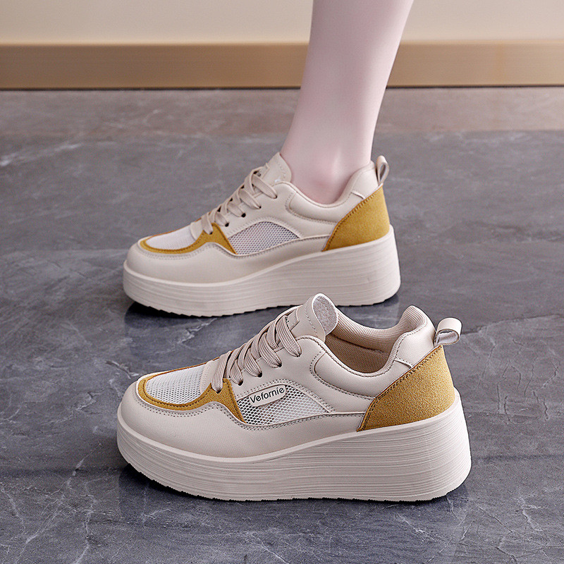 Sapatos de aumento de sola grossa feminino 2026 verão novo estilo sapatos brancos All-Match moda sapatos casuais sapatos