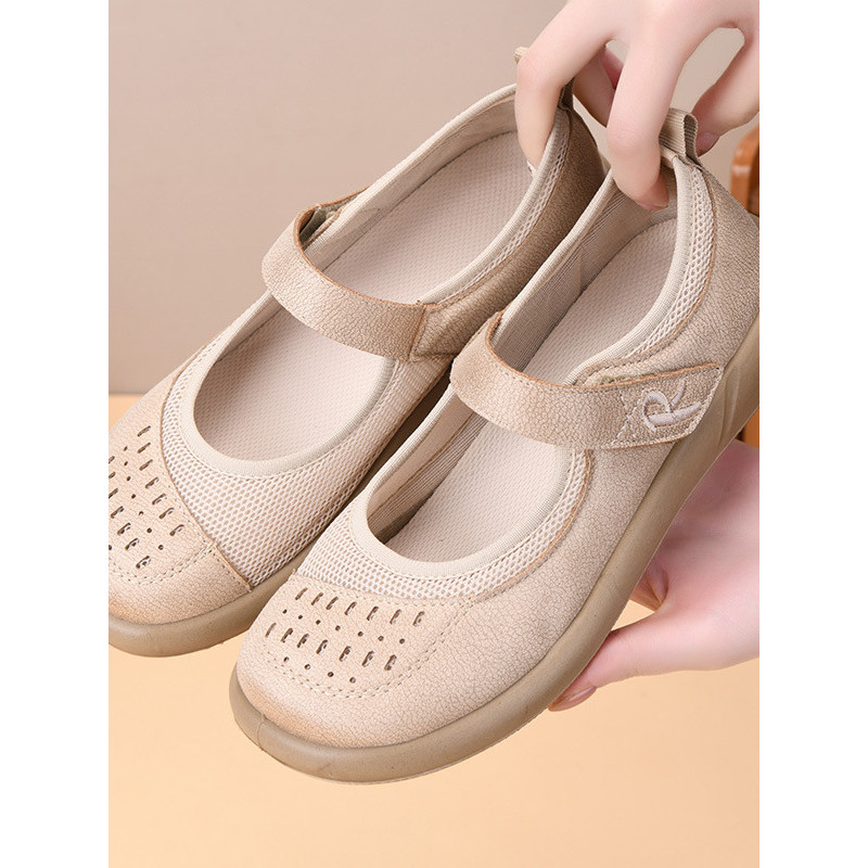 Sapatos femininos de sola plana sapatos femininos verão novo estilo sola macia não cansado mãe sapatos Velcro meia-idade