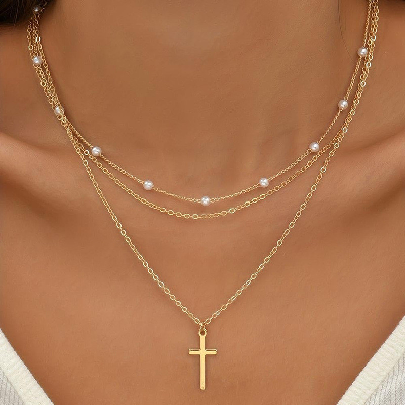 Colar de pérolas cruzadas multicamadas simples para mulheres, colar retrô, colar de clavícula de coração