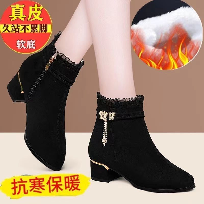 Wenzhou 2026 outono inverno quente Casual sapatos de algodão feminino couro macio salto grosso botas curtas de salto méd