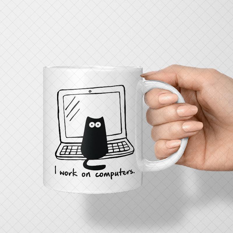 Eu trabalho em fabricantes programador macaco caneca café cerâmica copo de água código de programação masculino