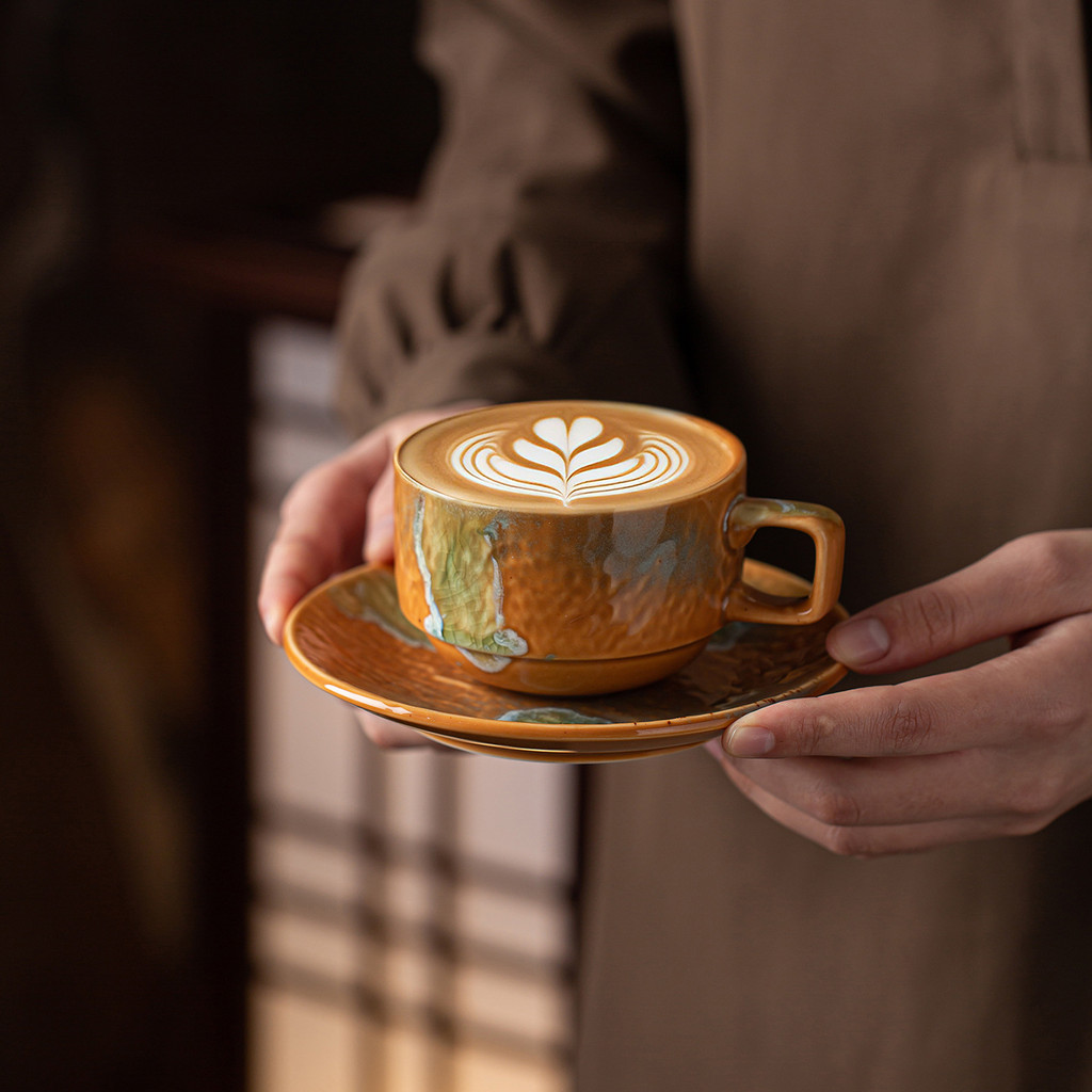 Conjunto de xícara e pires de cerâmica queimada em forno, alto valor estético, xícara para latte art, xícara para chá da