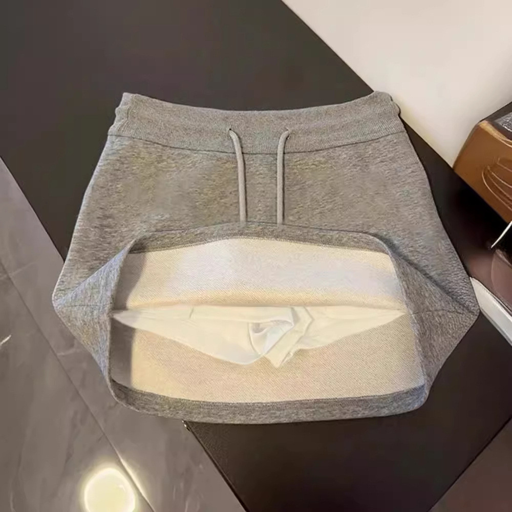 Saia cinza feminina 2025 novo estilo pequeno verão saia esportiva saia curta Casual terno a linha saia suor 02