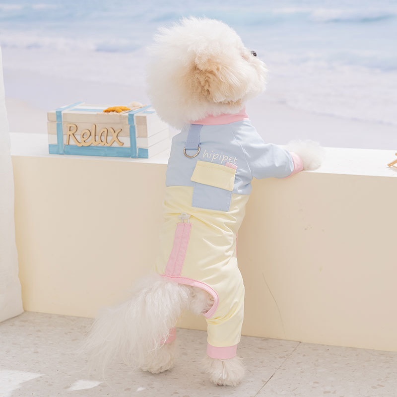 2026 Brasil Primavera Verão Roupas legais para animais de estimação mais vendidas, estilo elegante de quatro patas com b