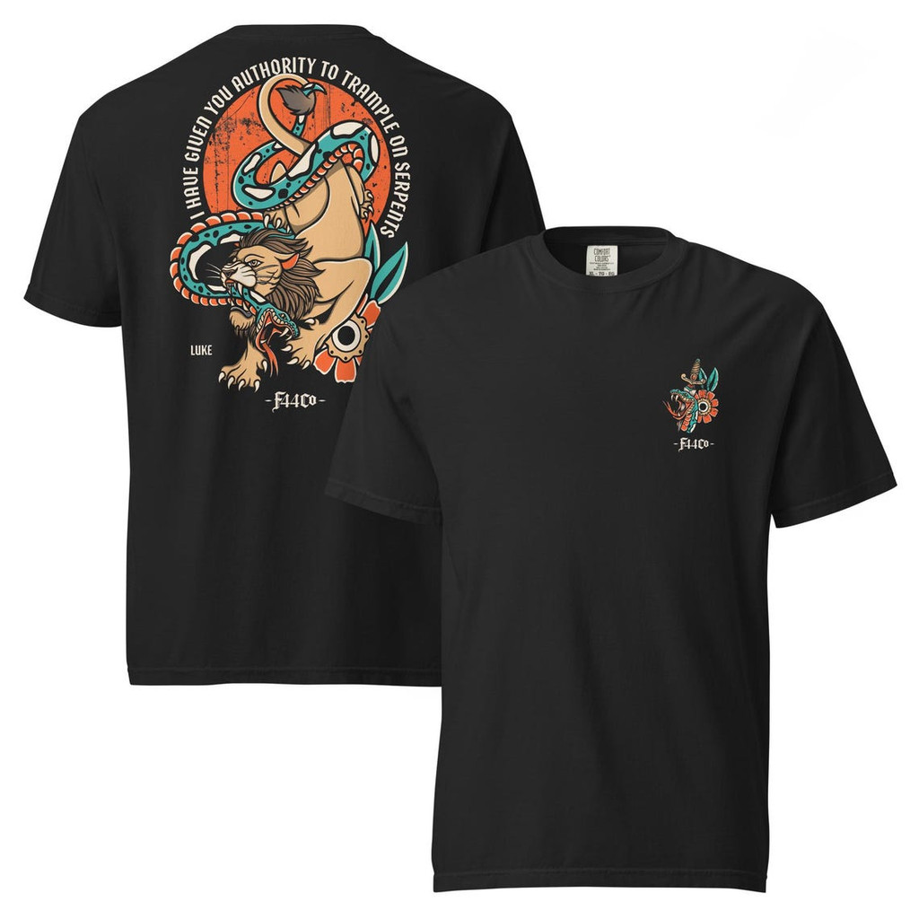 Camiseta Masculina Feminina Estampa Leão e Serpente Lucas "Authority To Trample" Streetwear Unissex Envio Imediato