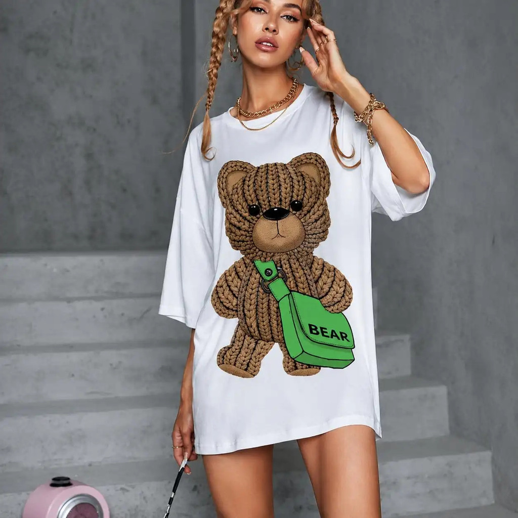 Camiseta Feminina Urso Pink Manga Curta Estampada Casual Streetwear Moda Jovem Tecido Macio Leve Confortável Blusa para 