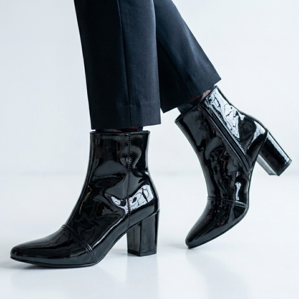 Bota Feminina Verniz Bico Fino Luxo Salto Bloco Zíper Lateral Moda Ref. 20/125