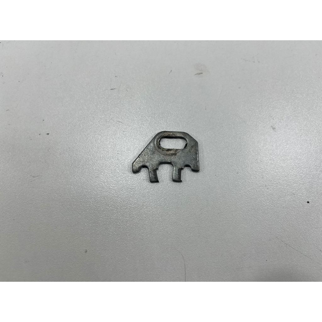Trava Flange Rolamento Cambio Gm Corsa Celta Astra Vectra