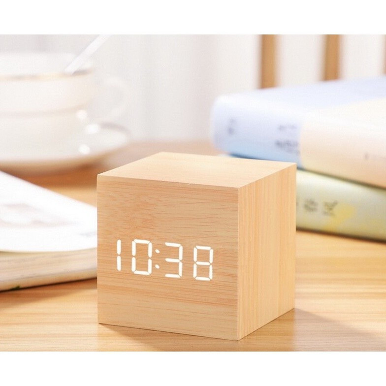 Relógio de Mesa Decorativo de Madeira Estilo Vintage Campestre com Display Digital LED