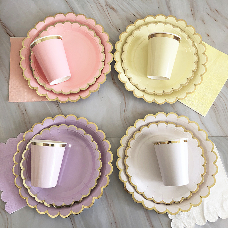 [Estoque pronto] Disco ondulado dourado Prato de papel colorido Bolo de aniversário infantil Prato pequeno Prato de frut