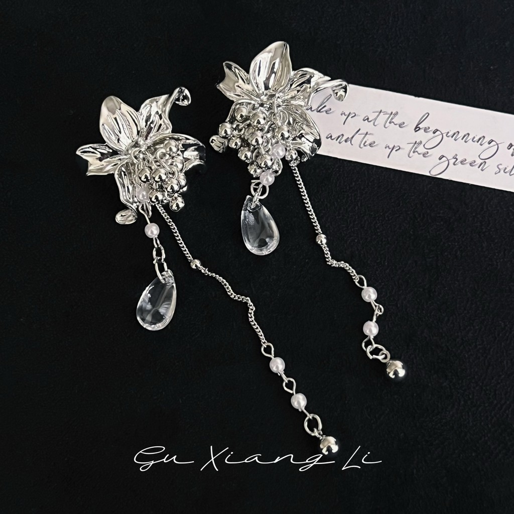 Brinco brinco de pressao feminino [Qingjian Flower Dew] Iris Brincos franceses prata sensação legal transparente gota de