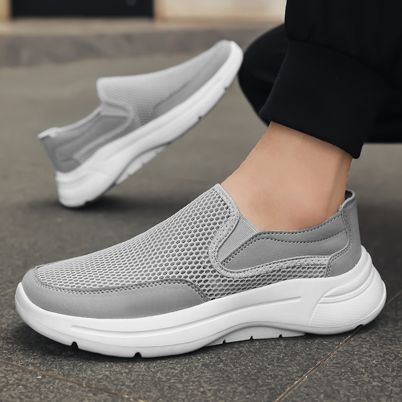 Tênis Masculinos Cinza com Detalhes em Patch, Malha com Grandes Furos, Solado Branco Espesso com Amortecimento, Sapatos