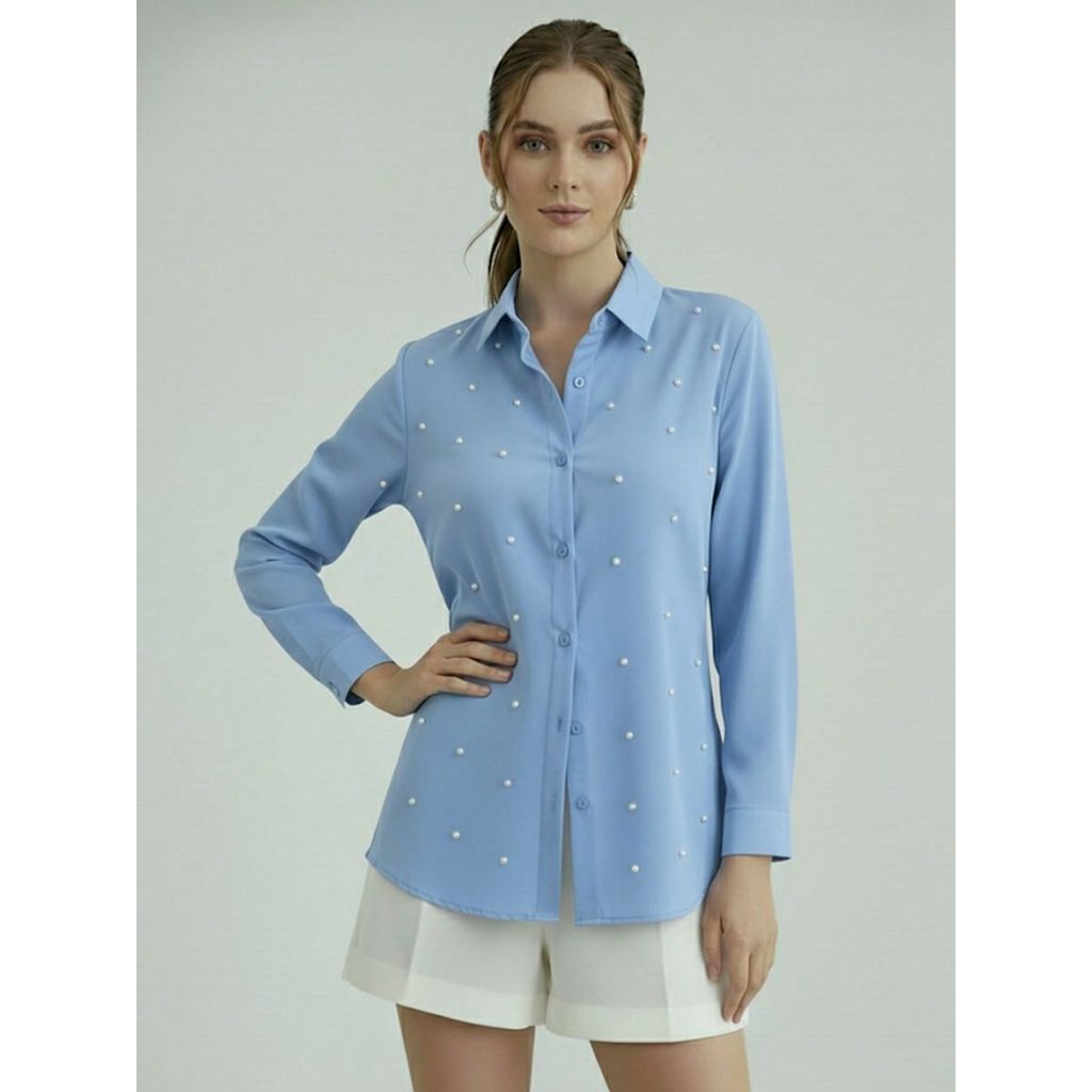 Camisa Social Feminina com Pérolas Premium Azul Bebê| Blusa de Luxo Manga Longa Elegante com Aplicações de Pérolas Longa