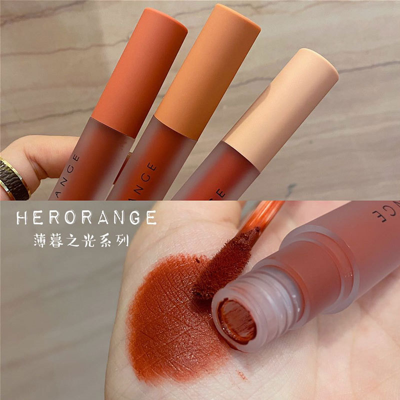 HERORANGE Twilight Sexy Lip Gloss Matte Velvet Matte Fácil de Colorir Batom Branco de Longa Duração