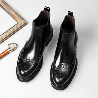 Botas de couro masculinas de cano alto de couro genuíno britânico Botas curtas de sola grossa de couro brilhante Sapatos