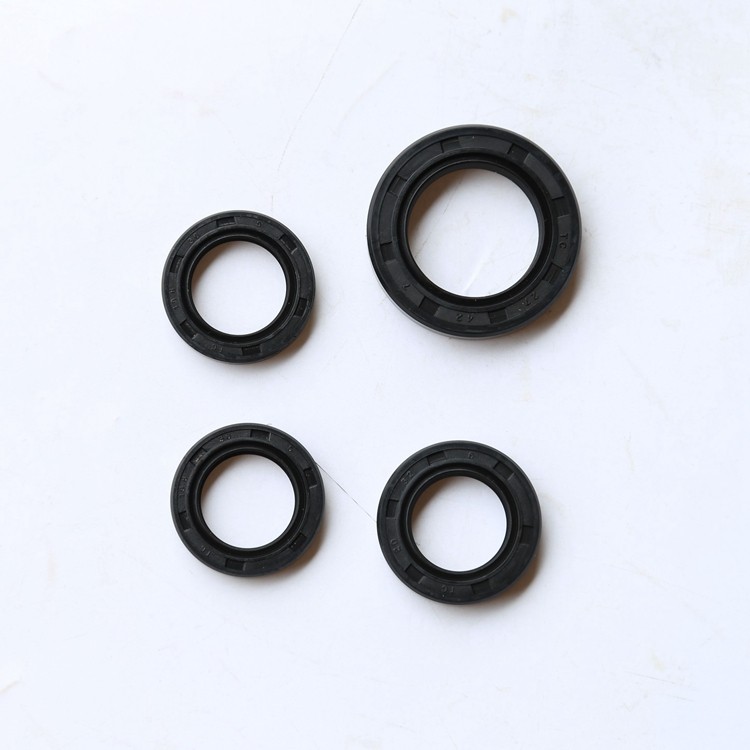 Adequado para prata Superstar HJ125T-11A HJ125T-9/9A/9C motor todo o veículo virabrequim roda traseira vedação de óleo