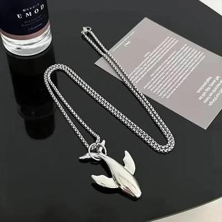 Moda Criativa Forma Baleia Colar Liga Pingente Requintado Pequena Vento Frio Longo Corrente Acessórios Unisex