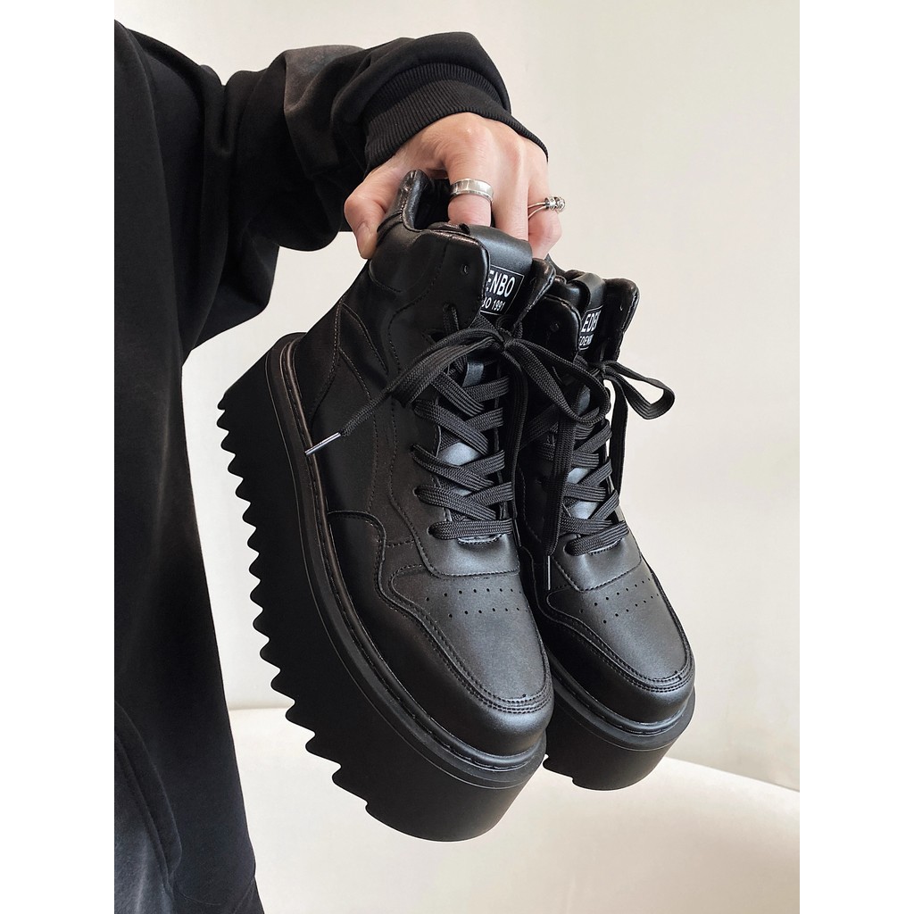 Tênis preto de cano alto masculino high-End sentido rufião bonito sapatos da moda de cano médio de sola grossa aumento i