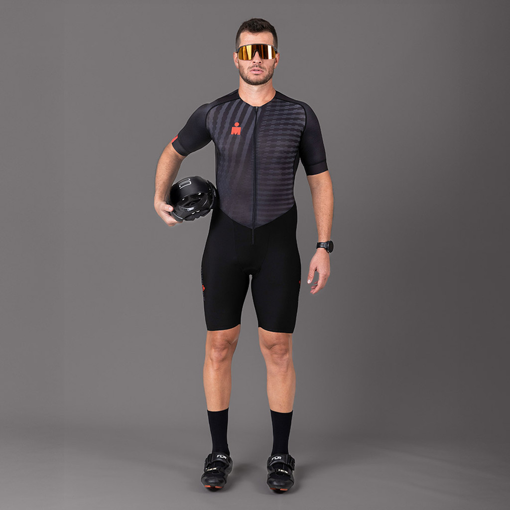 Macaquinho Triathlon c/ manga Carbon IRONMAN