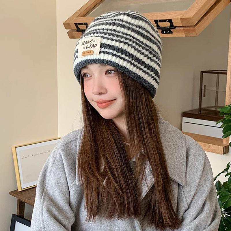 Novo gorro de malha de lã listrado, versátil, estilo coreano, para outono e inverno, com grande capacidade para circunfe