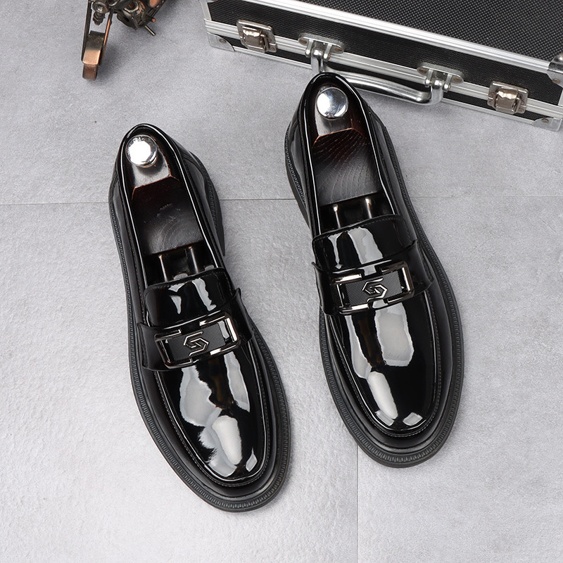 Sapatos de couro estilista de cabelo masculino deslizamento-On britânico Casual sola grossa sapatos masculinos de couro 