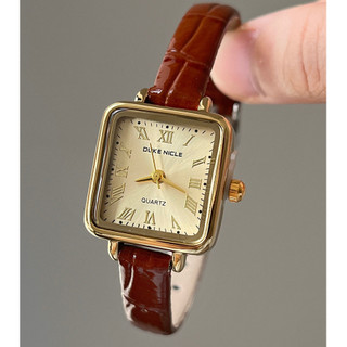 High-End senhoras relógio de quartzo nicho luz luxo Retro quadrado Fritillary cinto de venda quente nicho relógio de pul