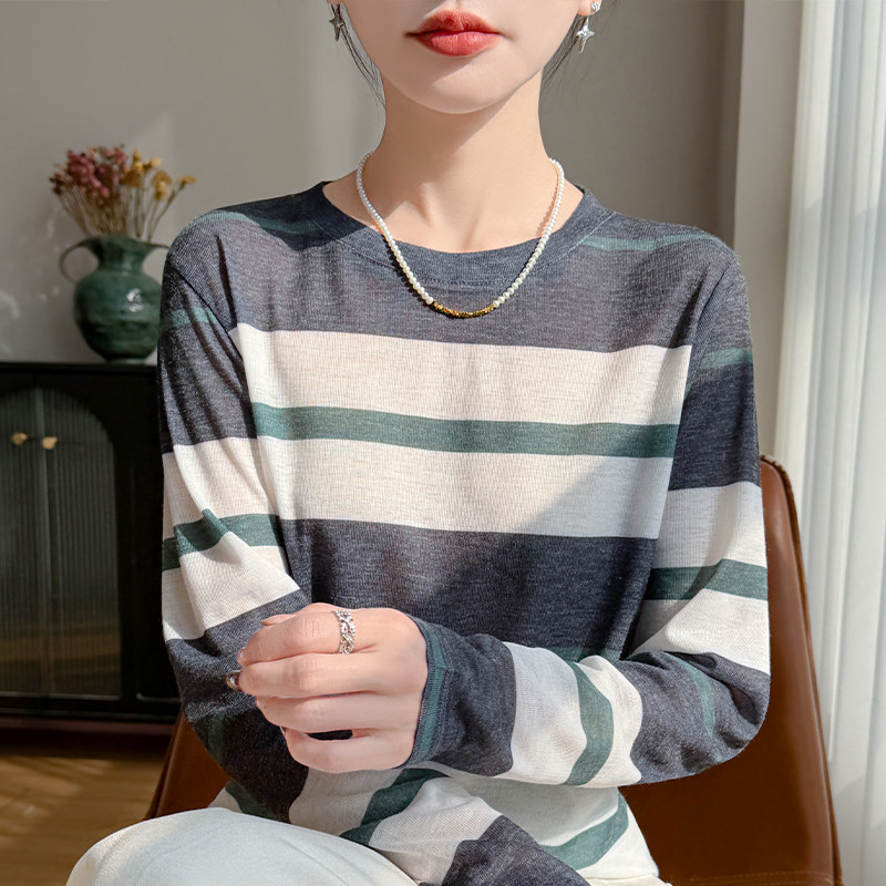 Casual estilo preguiçoso contraste cor listrado manga comprida camiseta feminina estilo fino em torno do pescoço solto A