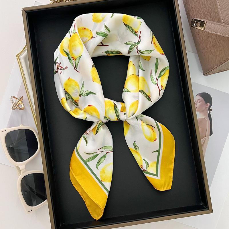 Lenço de Seda Quadrado com Estampa Floral de Primavera-Verão, Casual, Elegante, Fino e Respirável para Mulheres