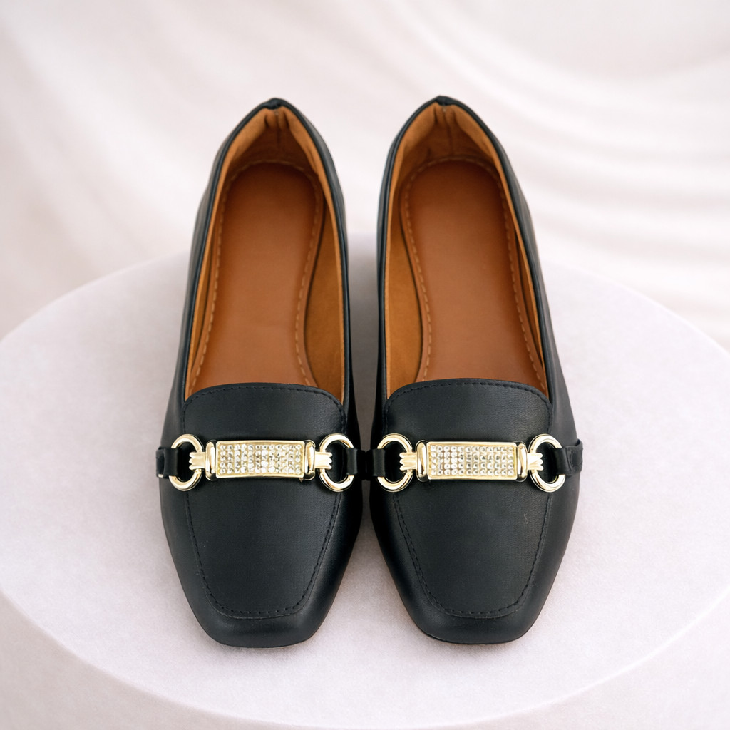 Mocassim napa fivela strass