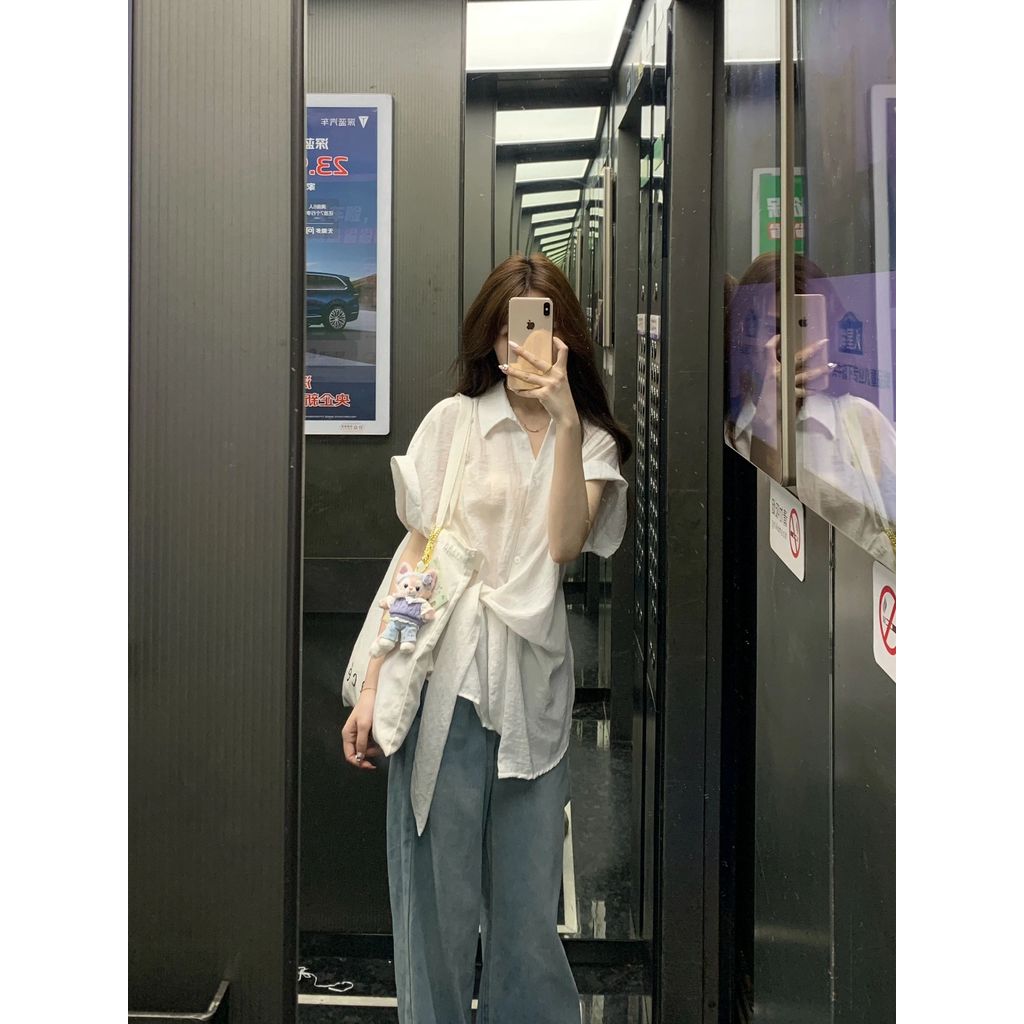 Design sentido branco rendas camisa de manga curta feminina verão novo estilo Irregular cintura estreita mais magro olha