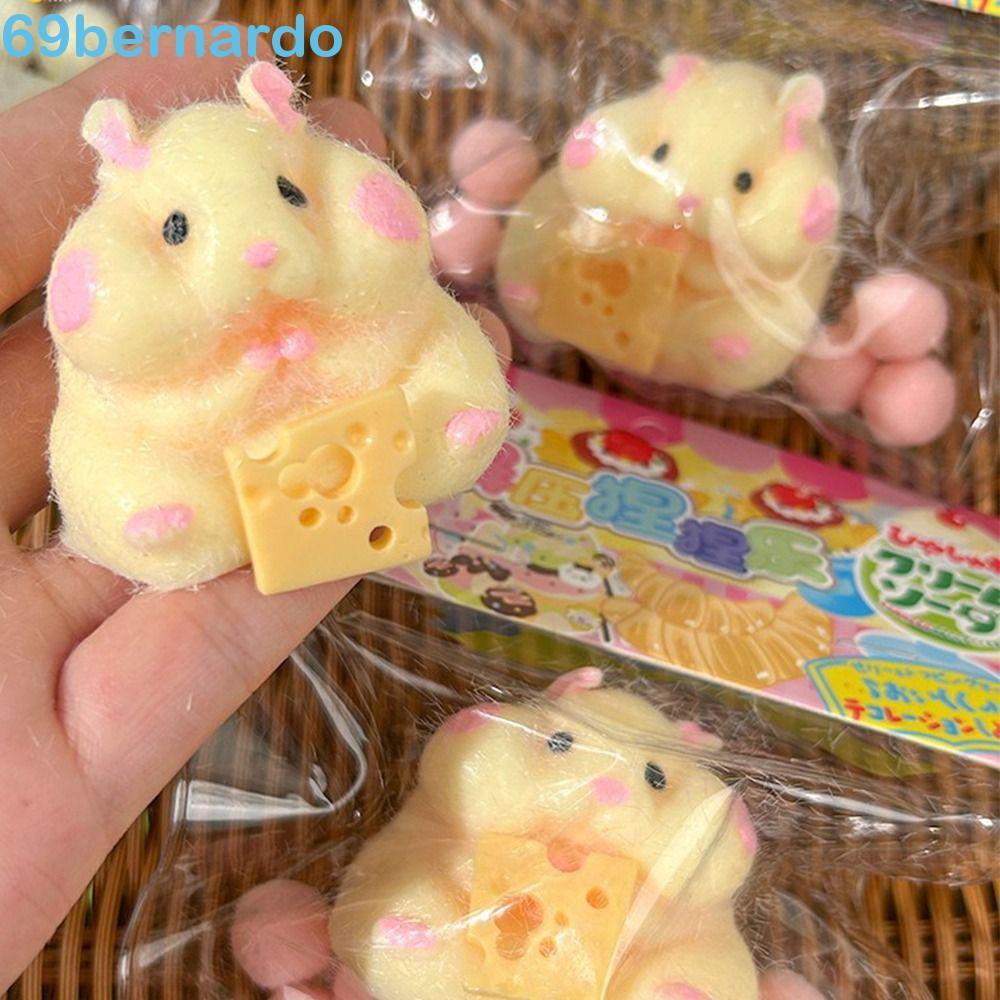 BERNARDO Hamster Squeeze Toy , Chess TPR Cartoon Fidget Silicone Pinch Descompressão