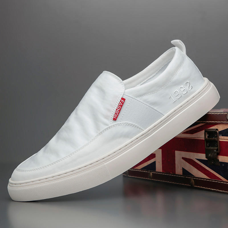 Sapatos masculinos na moda sapatos de lona All-Match simples sapatos casuais verão moda sapatos brancos juventude desliz