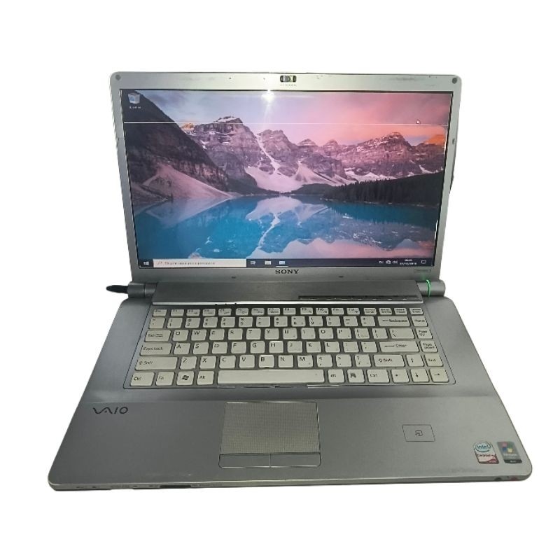 ​Notebook Sony Vaio VGN-FW90HS Intel Core 2 Duo 4GB RAM Windows 10 Pro - Para Peças / Conserto