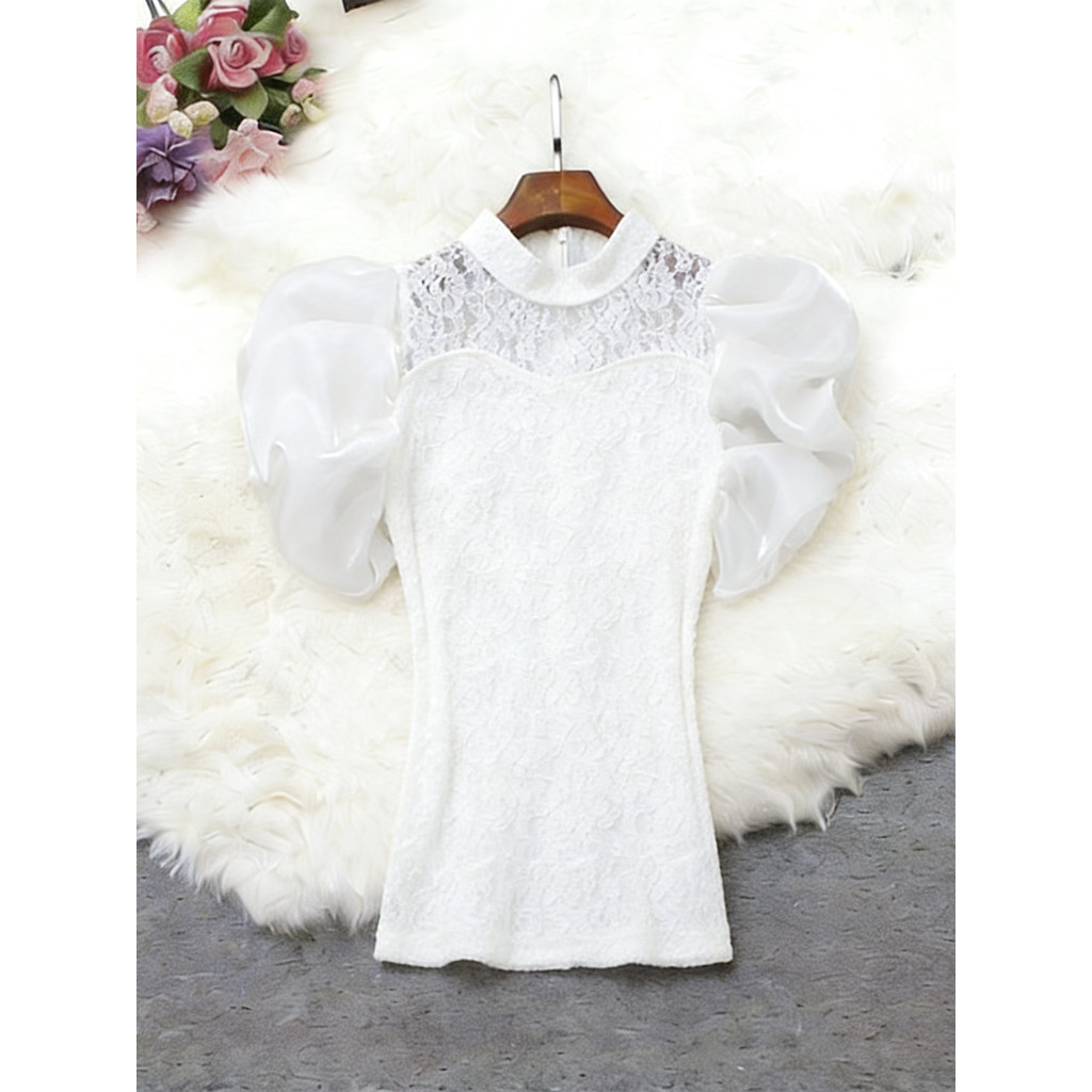 2026 verão estilo tribunal francês branco manga bufante camisa de renda feminina Design nicho estilo ocidental Top redut