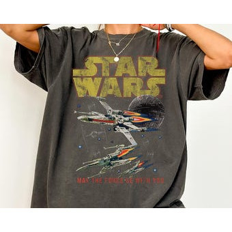 Camiseta Cinza Unisex Design com Naves Espaciais Star Wars Textos Star Wars Alta Qualidade Moda Pop - Culture