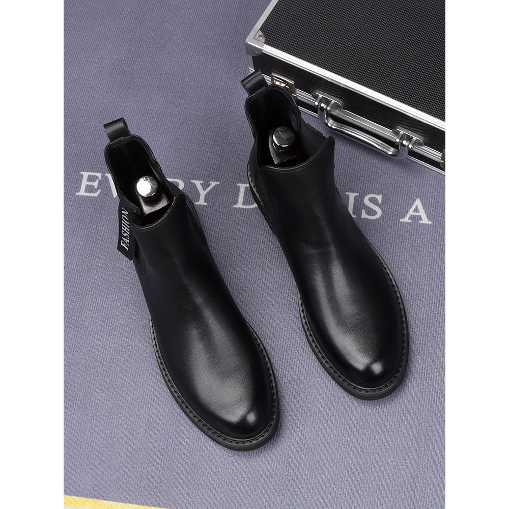 Botas Chelsea de um Pedal masculinas com sensação de alta qualidade, bico fino, estilo britânico, botas curtas, forro de