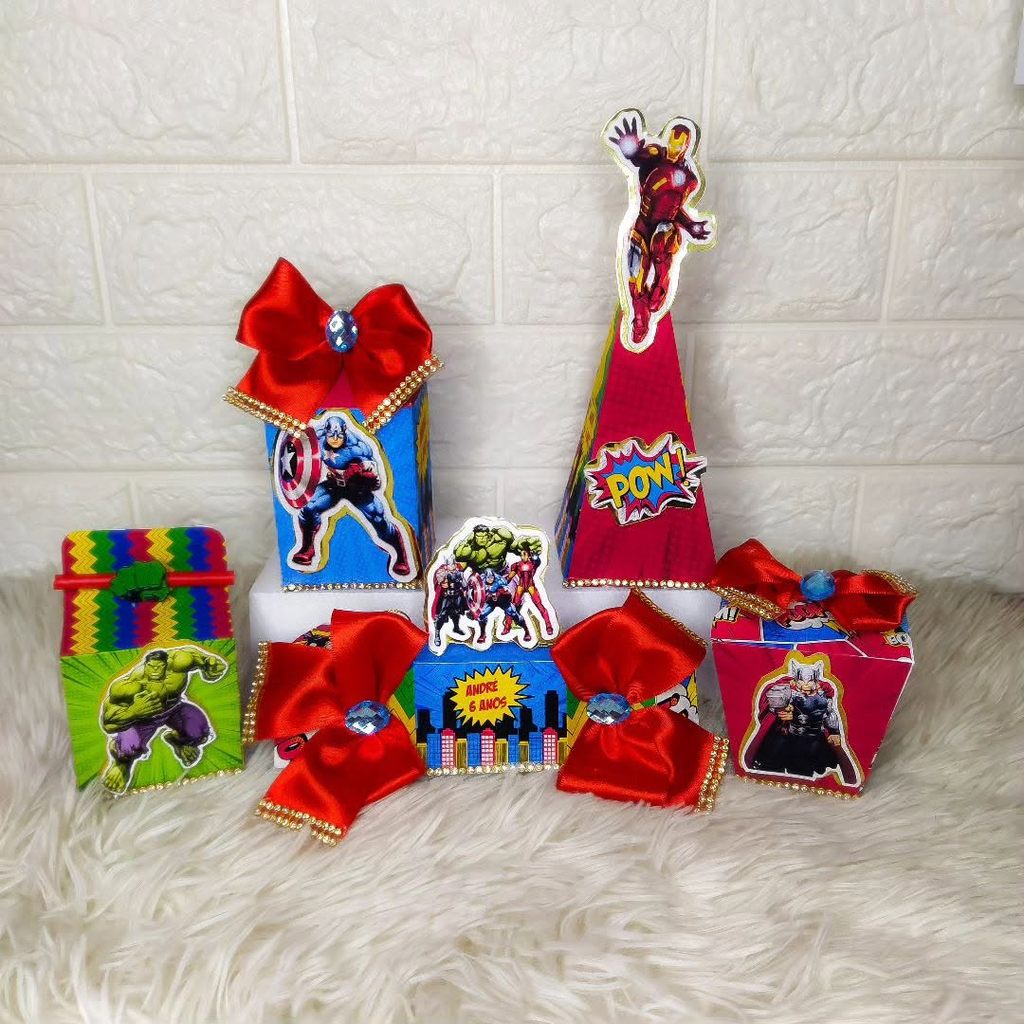 Kit Festa Vingadores / Personalizados /Lembrancinha de Festa/caixas personalizadas /Aniversário