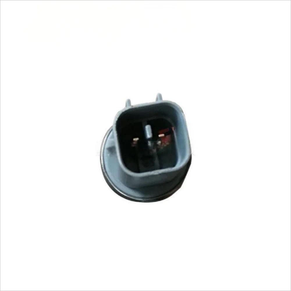 O Sensor De Pressão De Óleo KM11 É Adequado Para Hitachi EX200-2-3-5 .