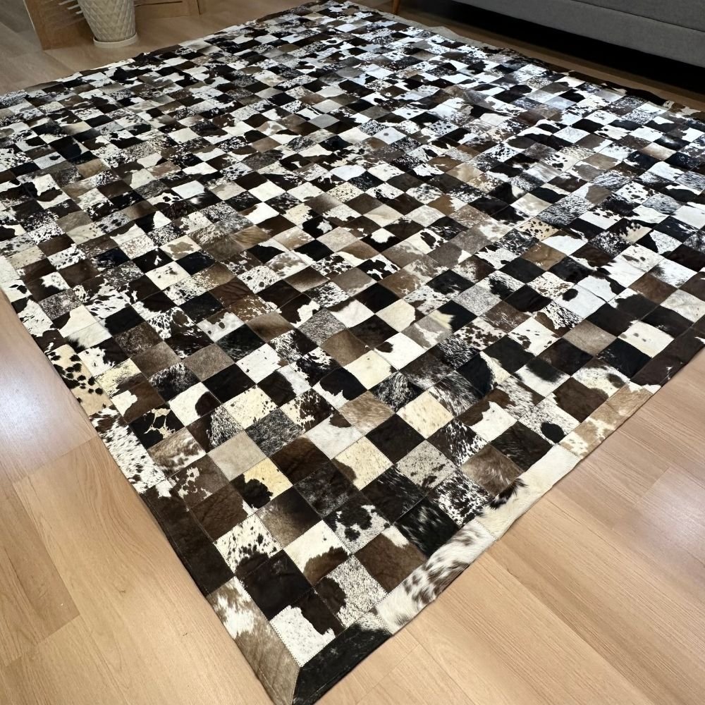 Tapete De Couro Marrom Café Malhado 250x300 Placa 10 cm Quadriculado