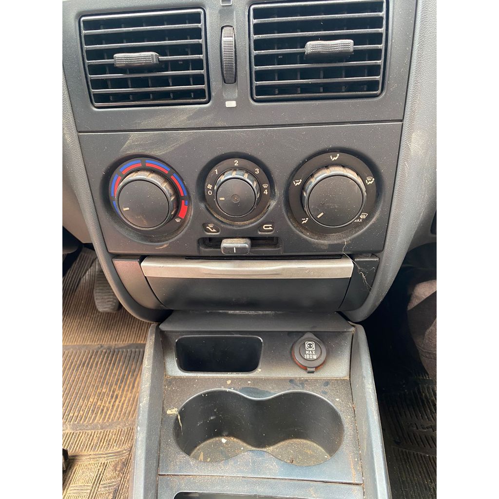 Comando de ar condicionado fiat palio weekend 2004/05 n04