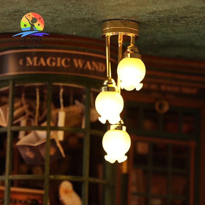 D-Toy 1 : 12 Casa De Bonecas Droplight Miniatura LED Lustre 3 Cabeças Bud Lâmpada Do Teto Boneca Sala Estar Quarto Decor