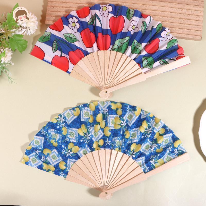 ABongBang Ventilador De Mão Dobrável Alça De Madeira Limão Cereja Padrão 1pc Verão Portátil Para Uso Em Mesa De Escritór