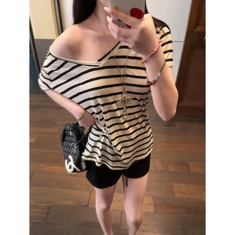 Preto branco listrado com decote em v manga curta camiseta feminina 2025 novo estilo verão solto estilo preguiçoso mais 